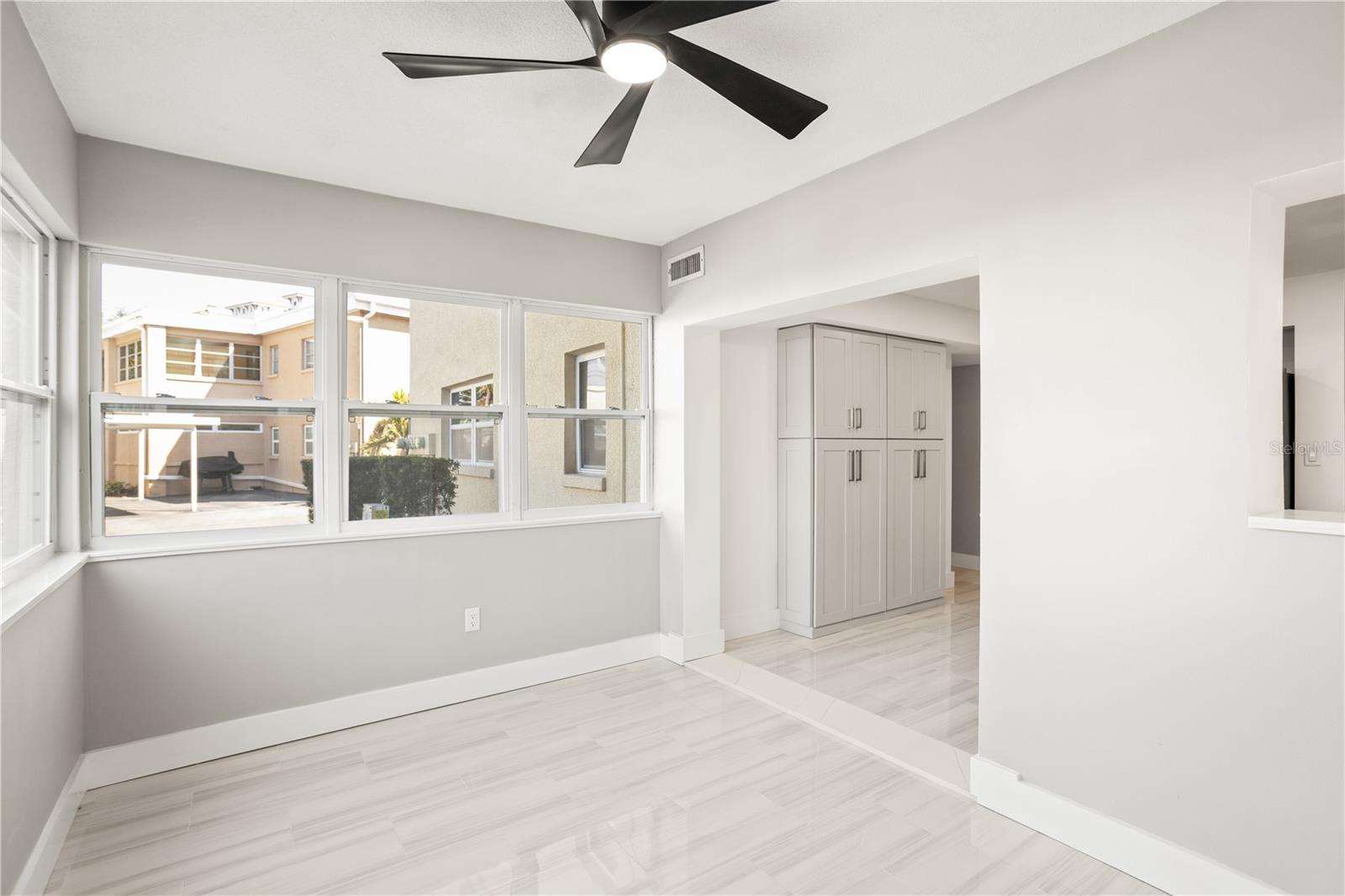 Image 14 of 36 For 1000 Rafael Boulevard Ne 2