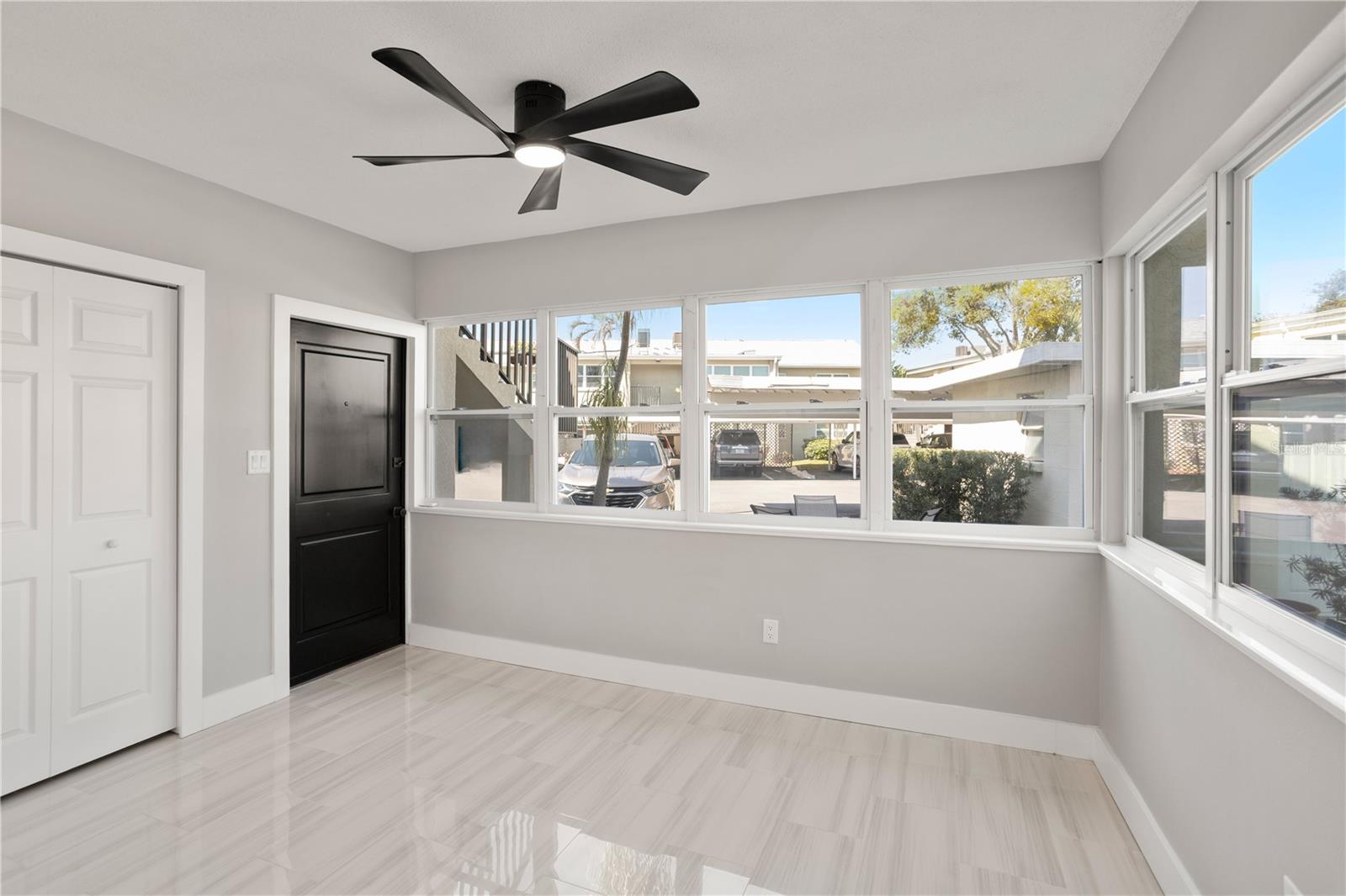 Image 16 of 36 For 1000 Rafael Boulevard Ne 2