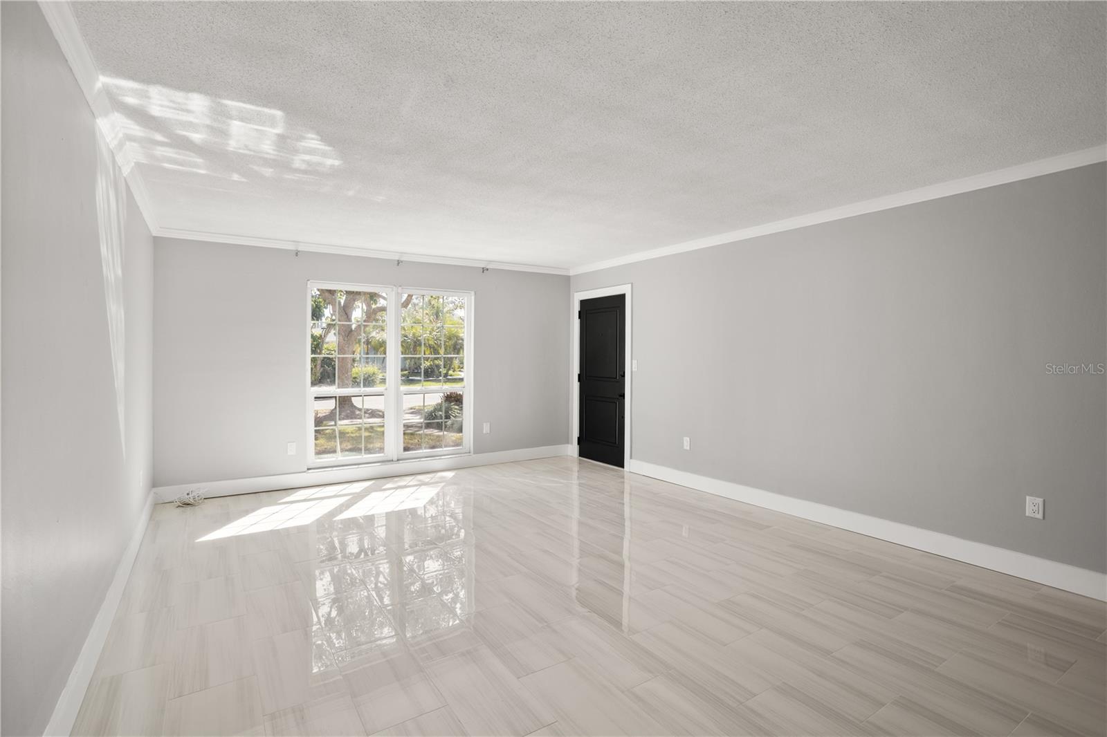 Image 17 of 36 For 1000 Rafael Boulevard Ne 2