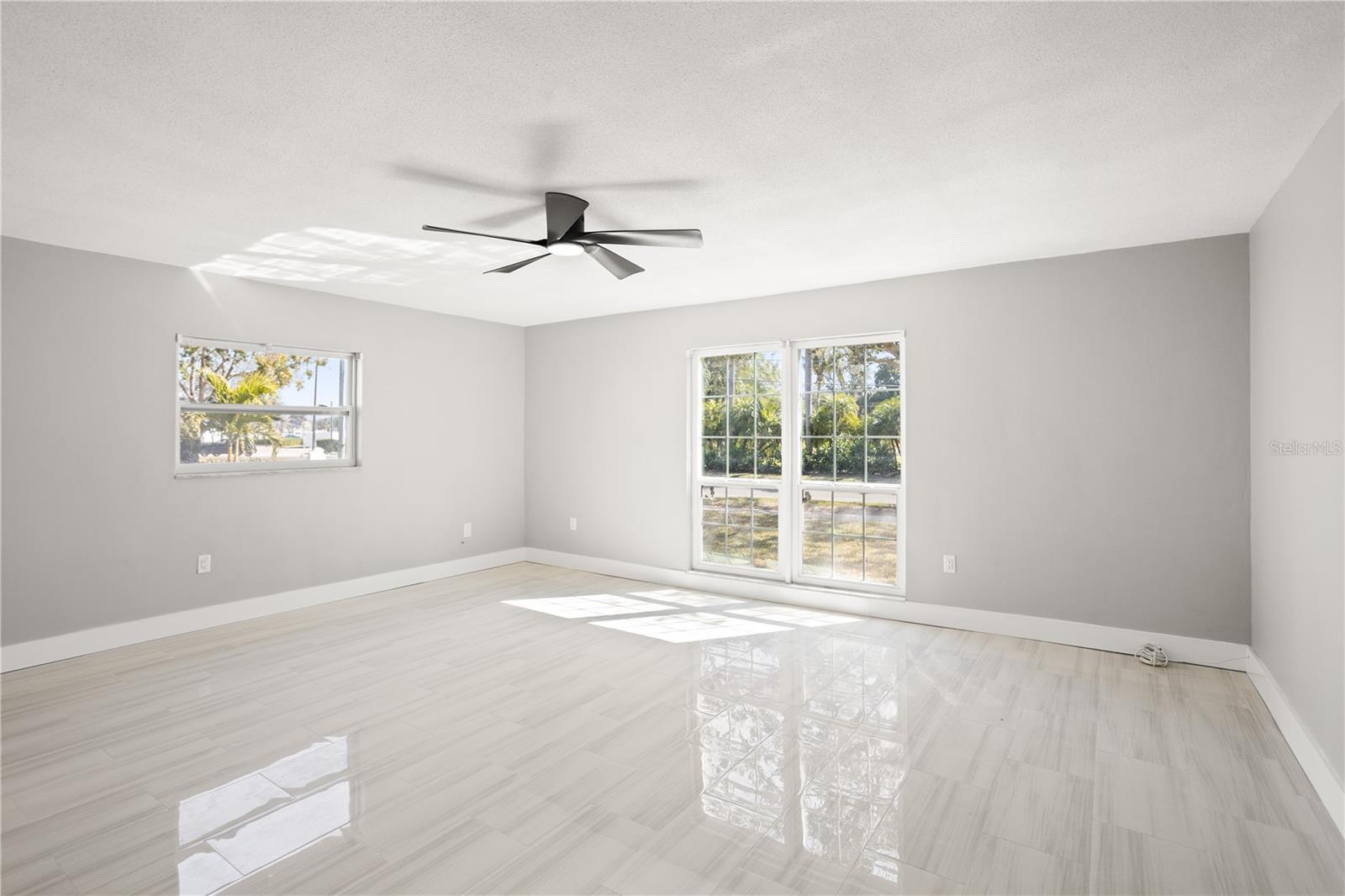 Image 18 of 36 For 1000 Rafael Boulevard Ne 2