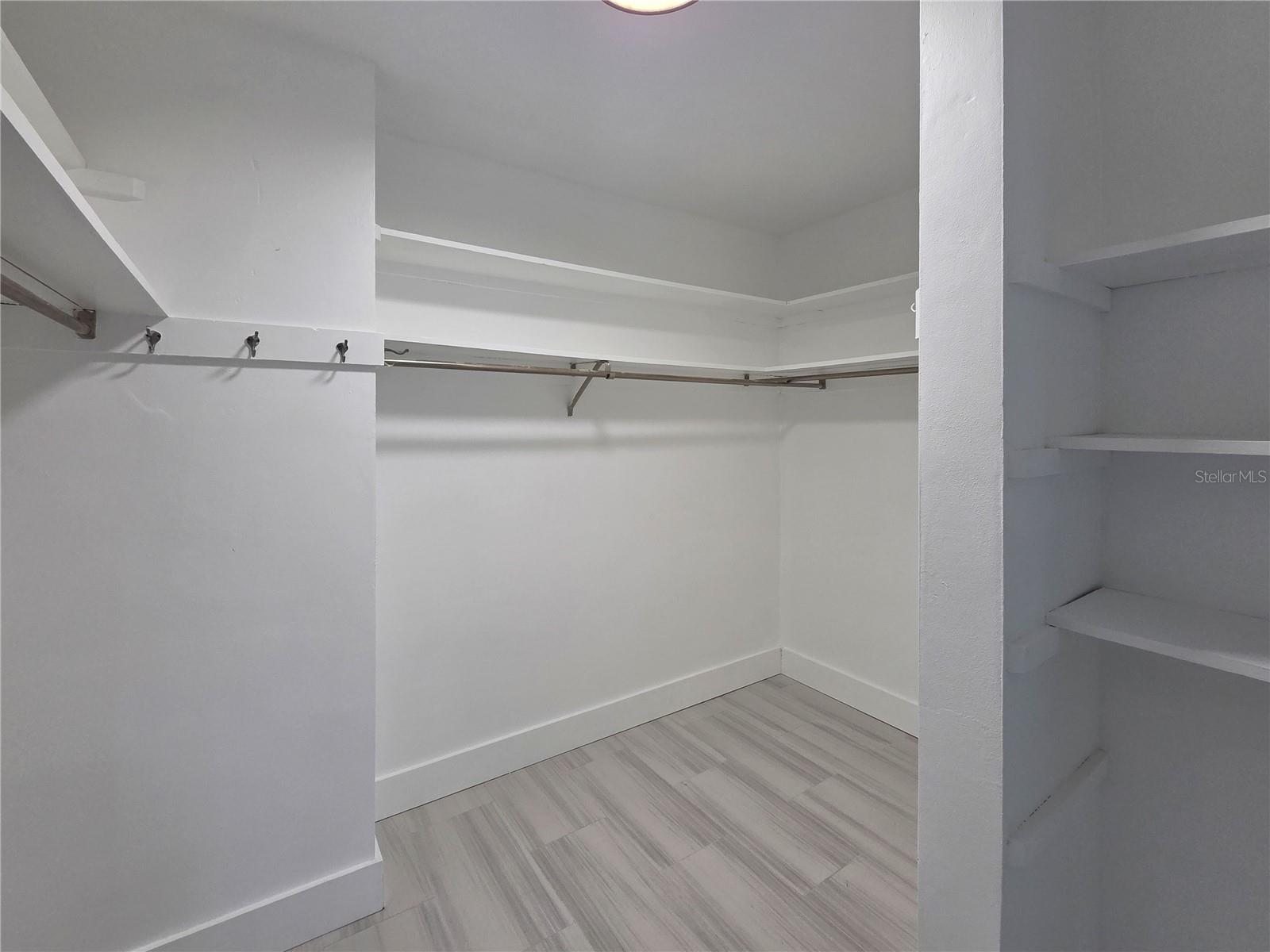 Image 22 of 36 For 1000 Rafael Boulevard Ne 2