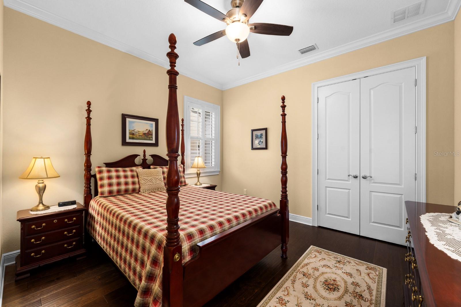 Image 31 of 43 For 3920 Tacon Street