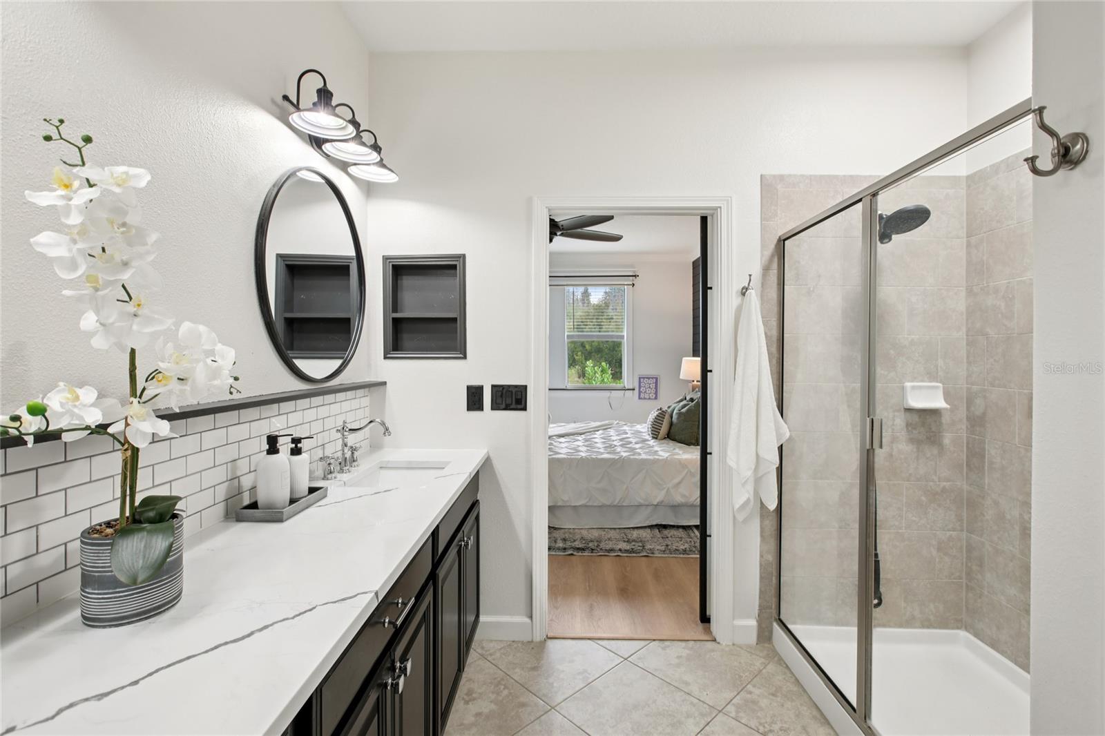 Image 22 of 67 For 1555 Ludington Avenue