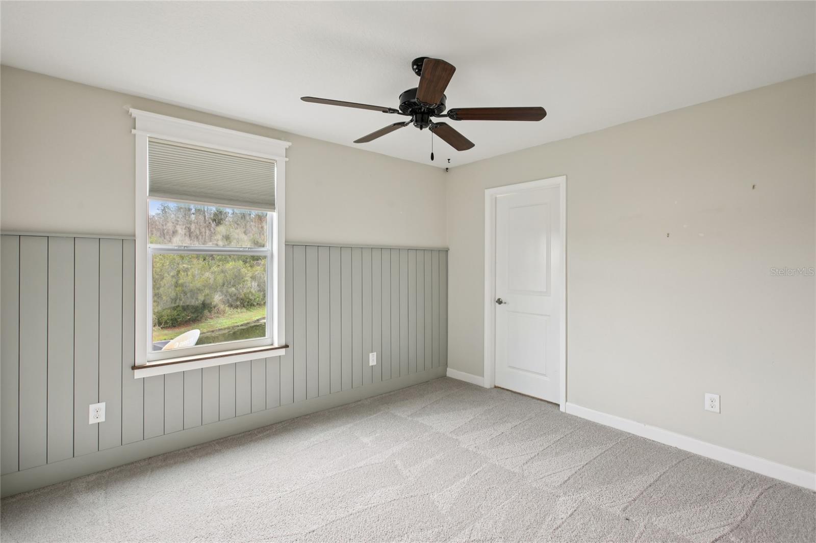 Image 40 of 67 For 1555 Ludington Avenue