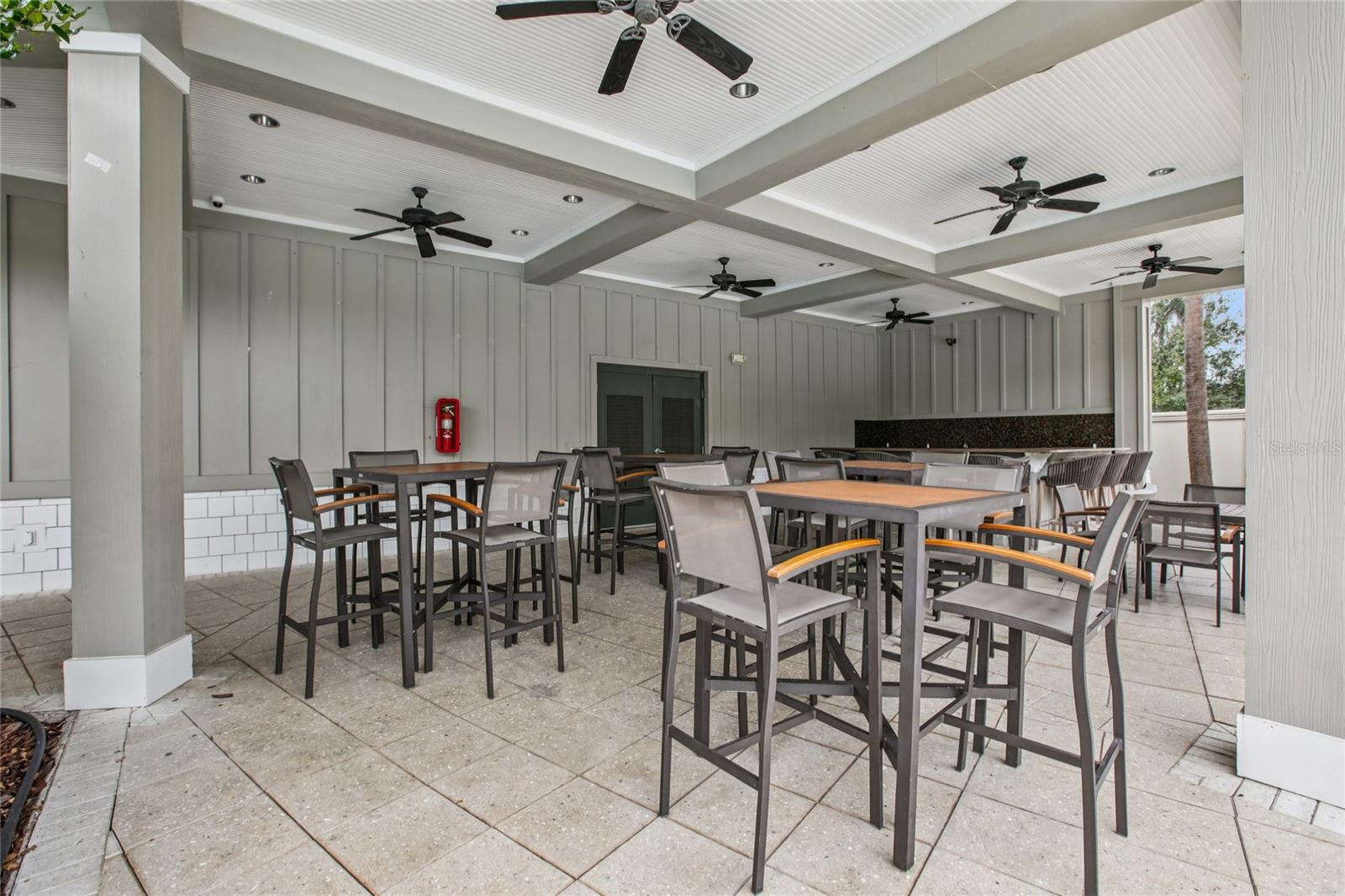 Image 55 of 67 For 1555 Ludington Avenue