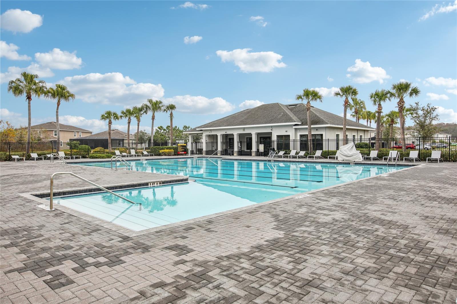 Image 65 of 67 For 1555 Ludington Avenue