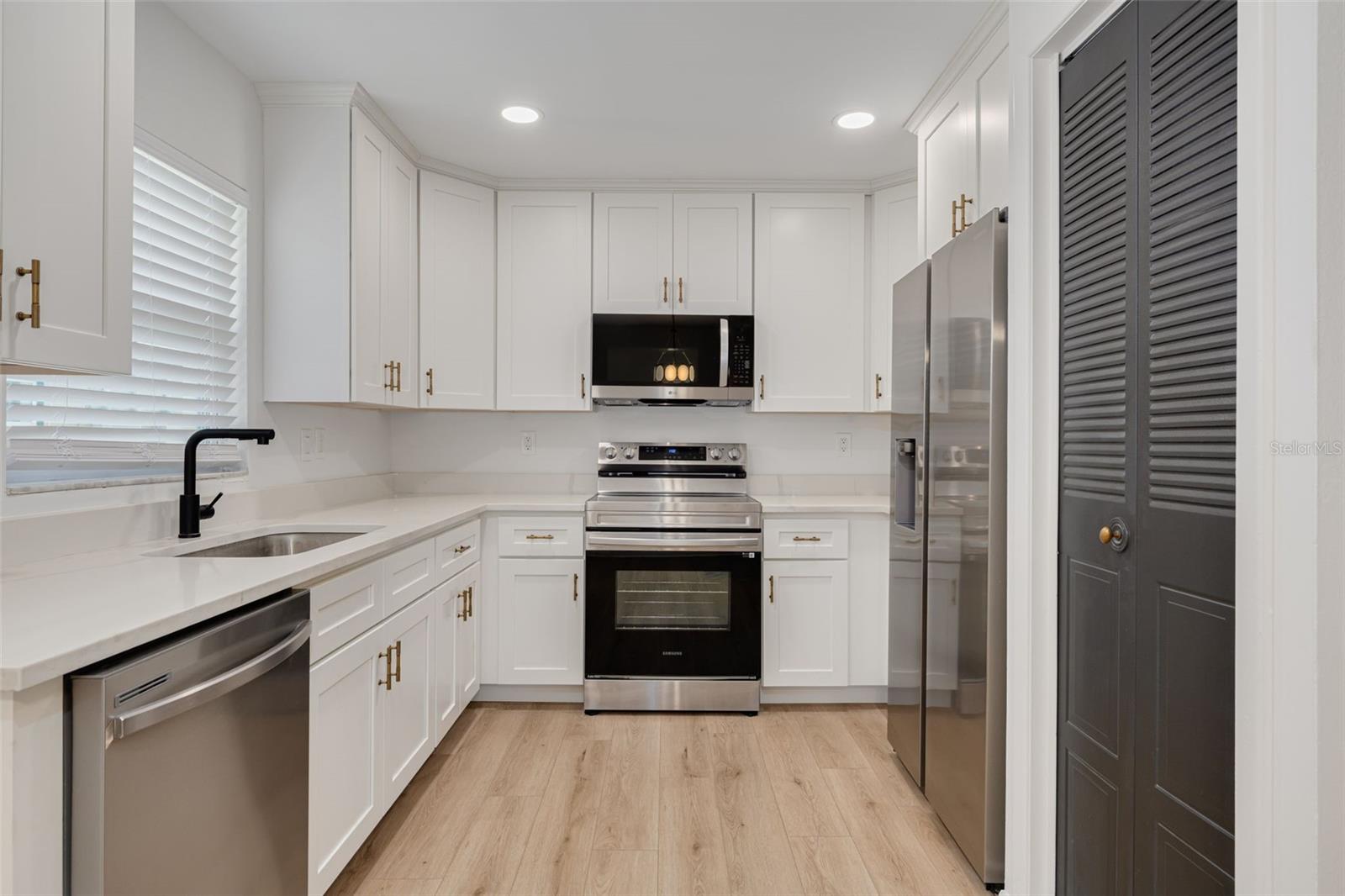 Image 13 of 21 For 544 93rd Avenue N