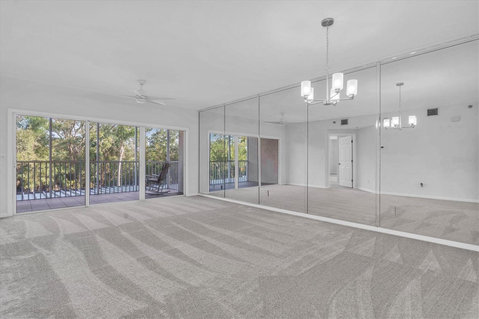 Image 12 of 41 For 6251 Shoreline Drive 2105