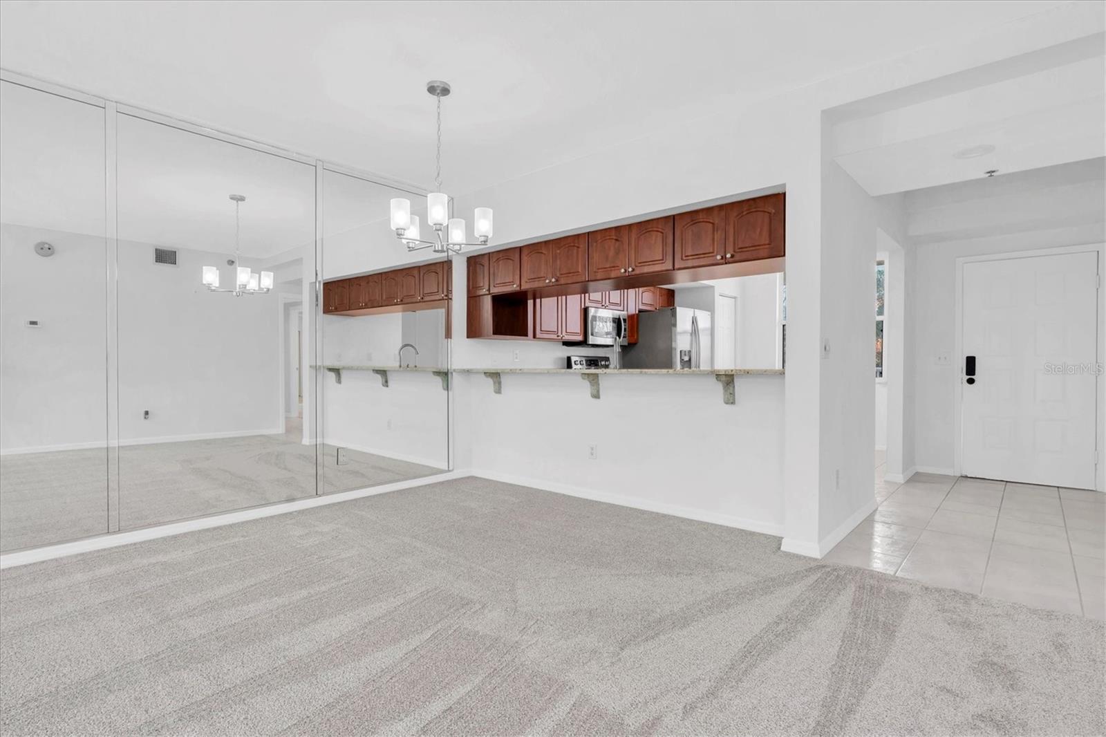 Image 14 of 41 For 6251 Shoreline Drive 2105