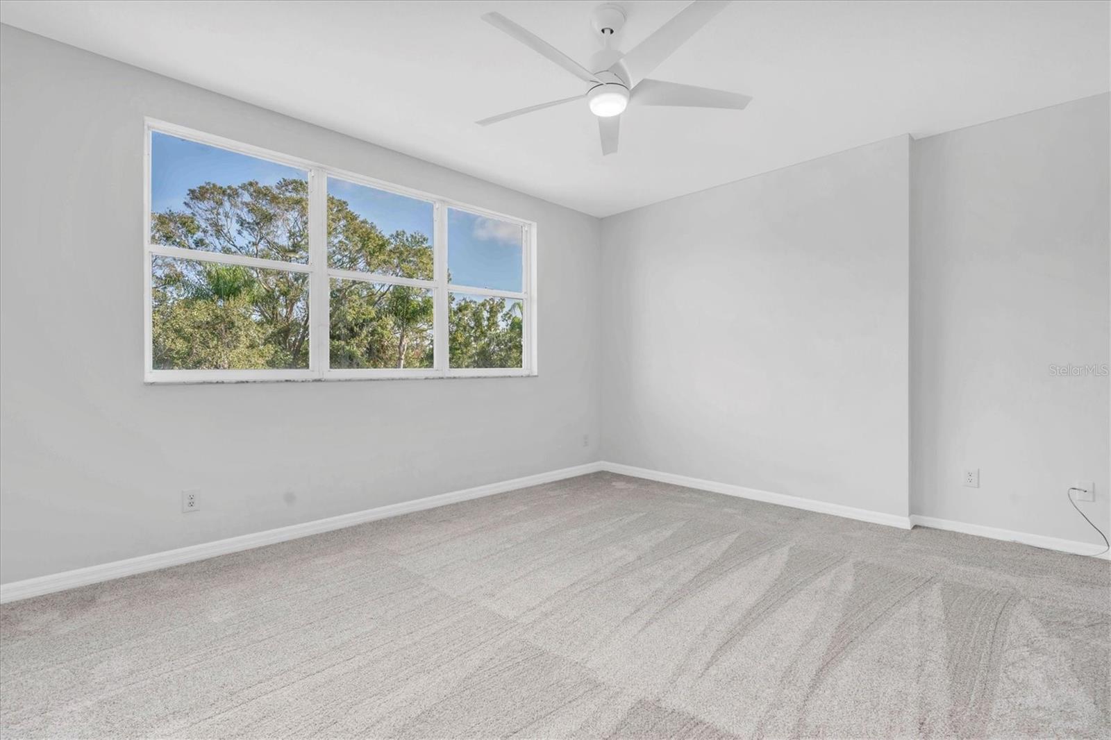 Image 17 of 41 For 6251 Shoreline Drive 2105