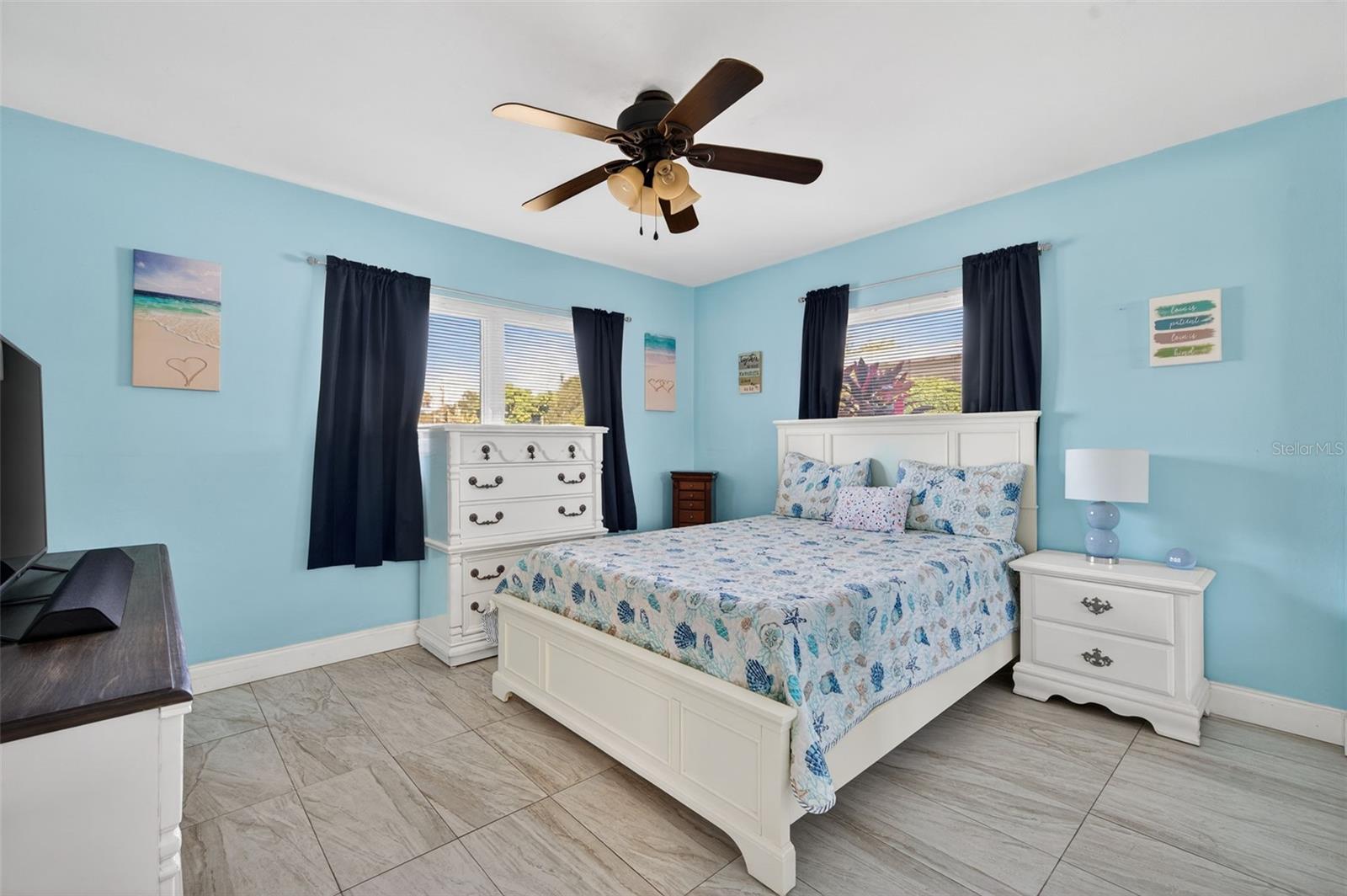 Image 33 of 63 For 1913 Ridgewood Drive