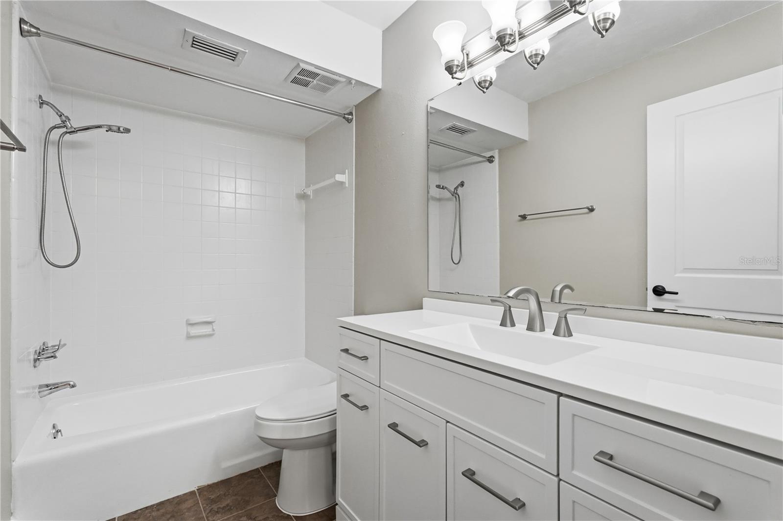 Image 12 of 25 For 1803 Elmwood Drive