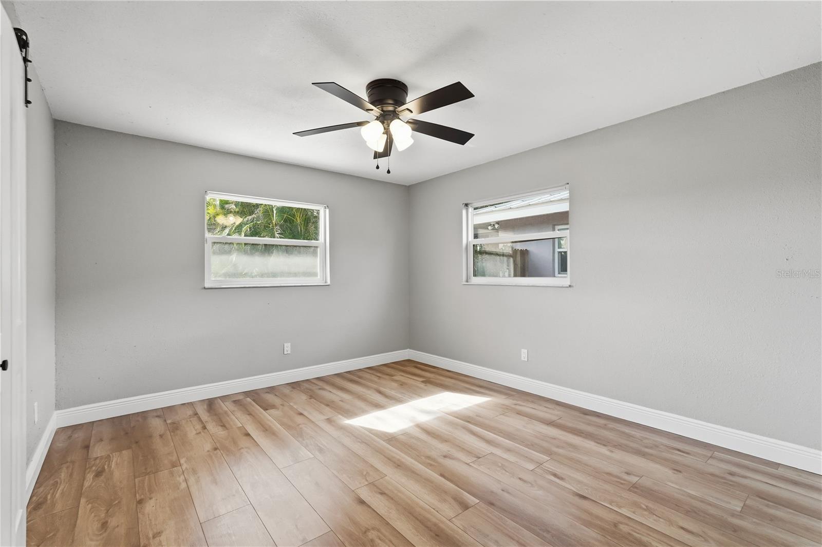 Image 13 of 25 For 1803 Elmwood Drive