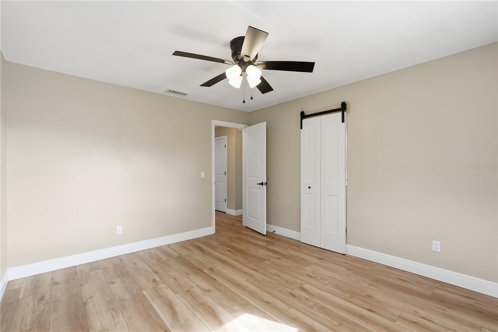 Image 14 of 25 For 1803 Elmwood Drive