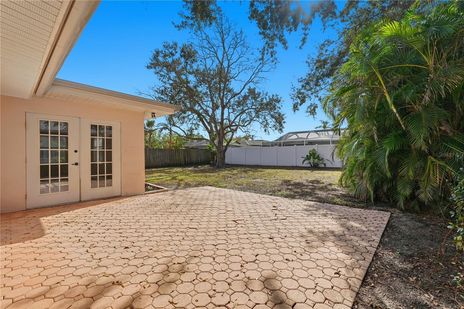 Image 19 of 25 For 1803 Elmwood Drive