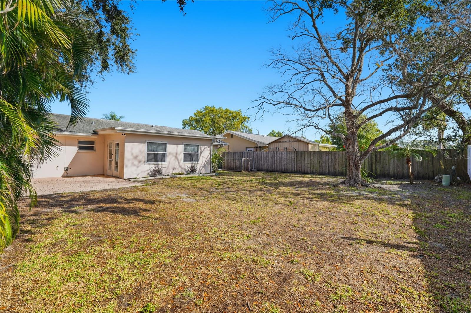 Image 20 of 25 For 1803 Elmwood Drive