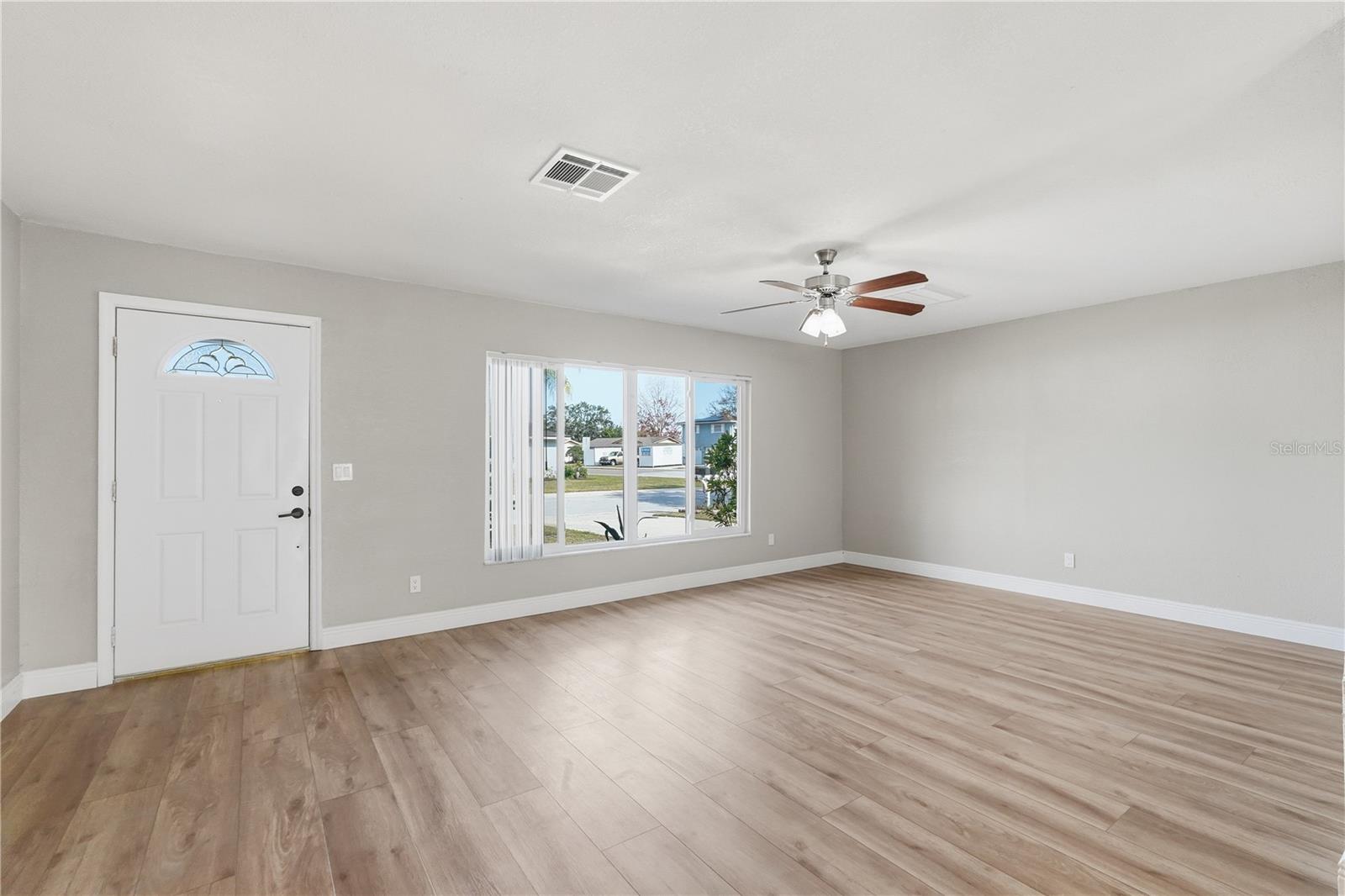 Image 3 of 25 For 1803 Elmwood Drive