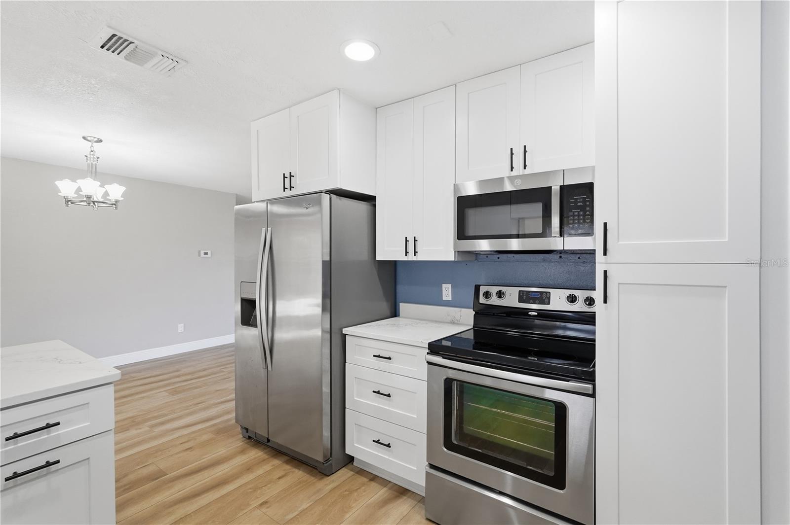 Image 7 of 25 For 1803 Elmwood Drive