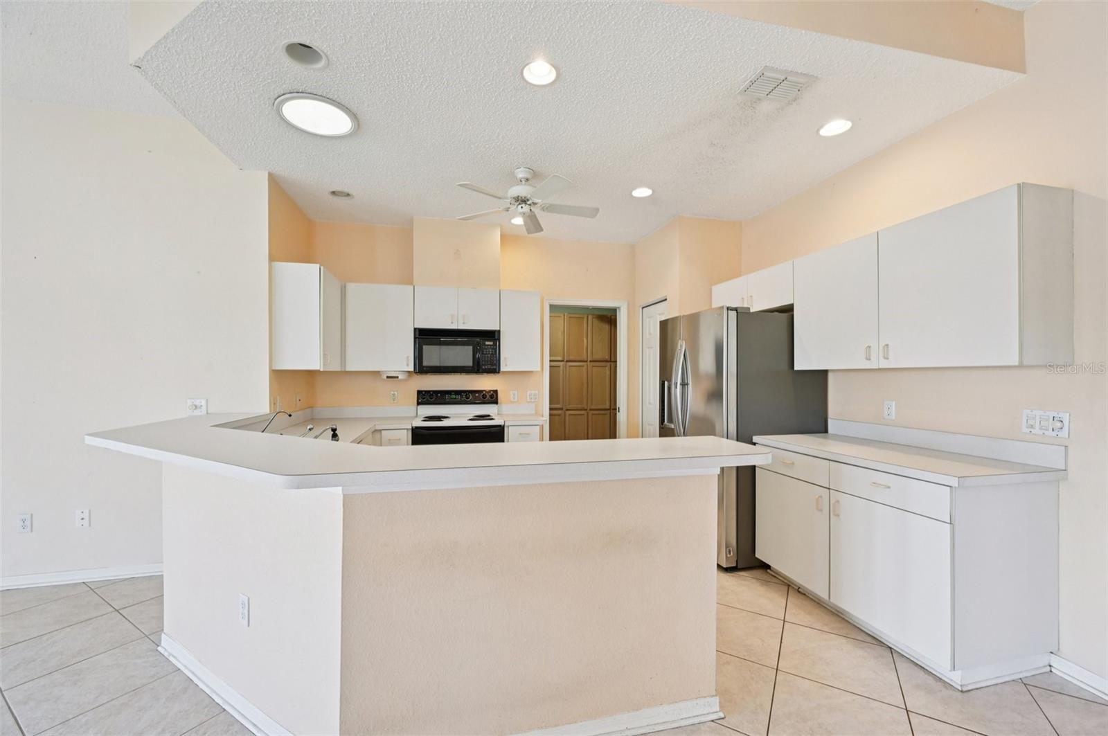 Image 10 of 62 For 1221 Radison Avenue 47