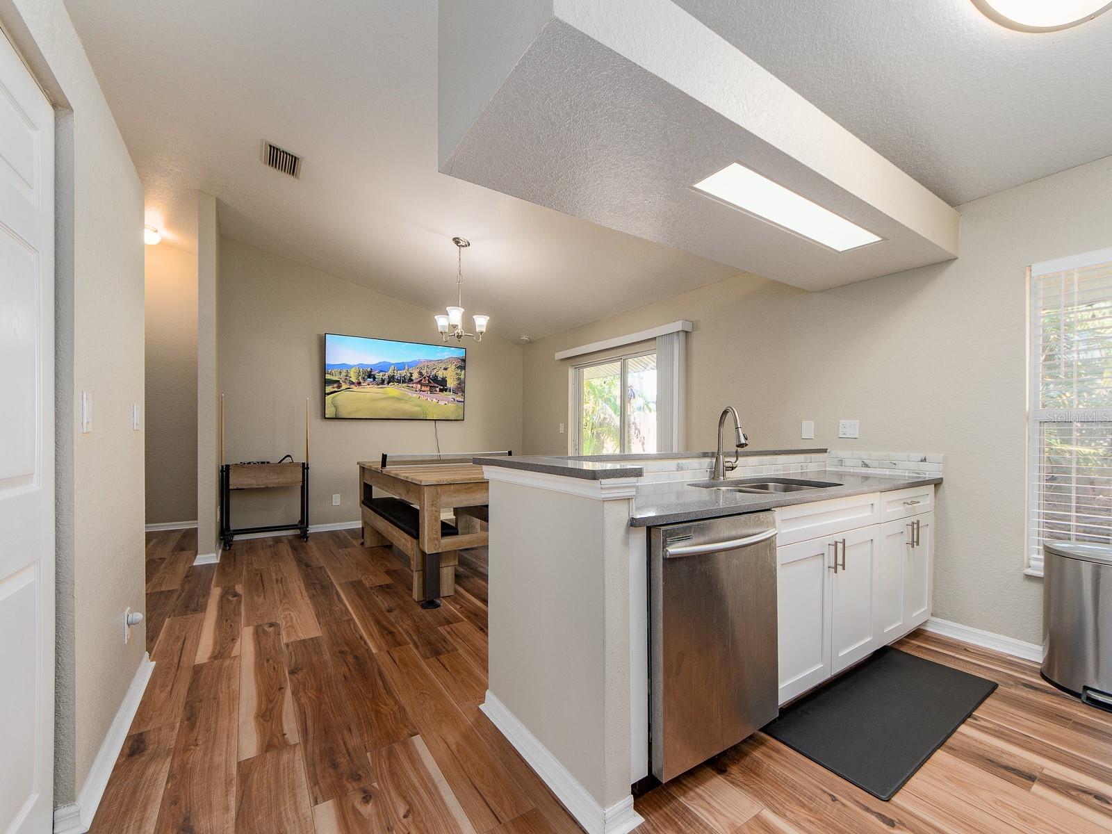 Image 11 of 34 For 15838 49th St N