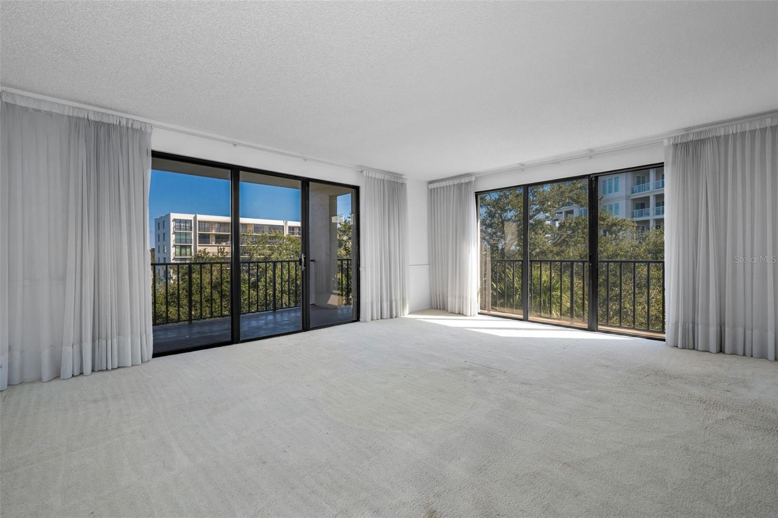 Image 20 of 57 For 150 Belleview Boulevard 503