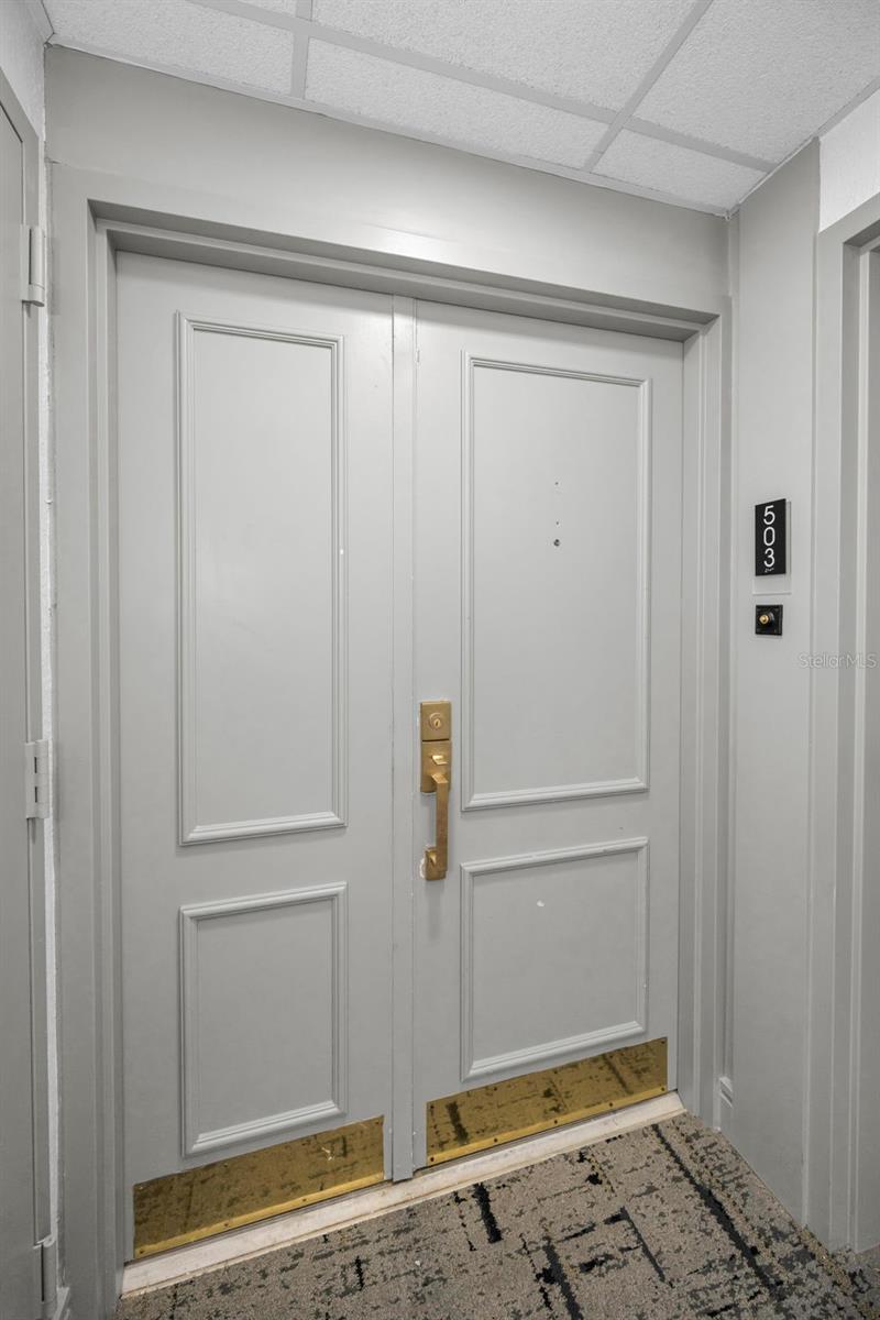 Image 3 of 57 For 150 Belleview Boulevard 503