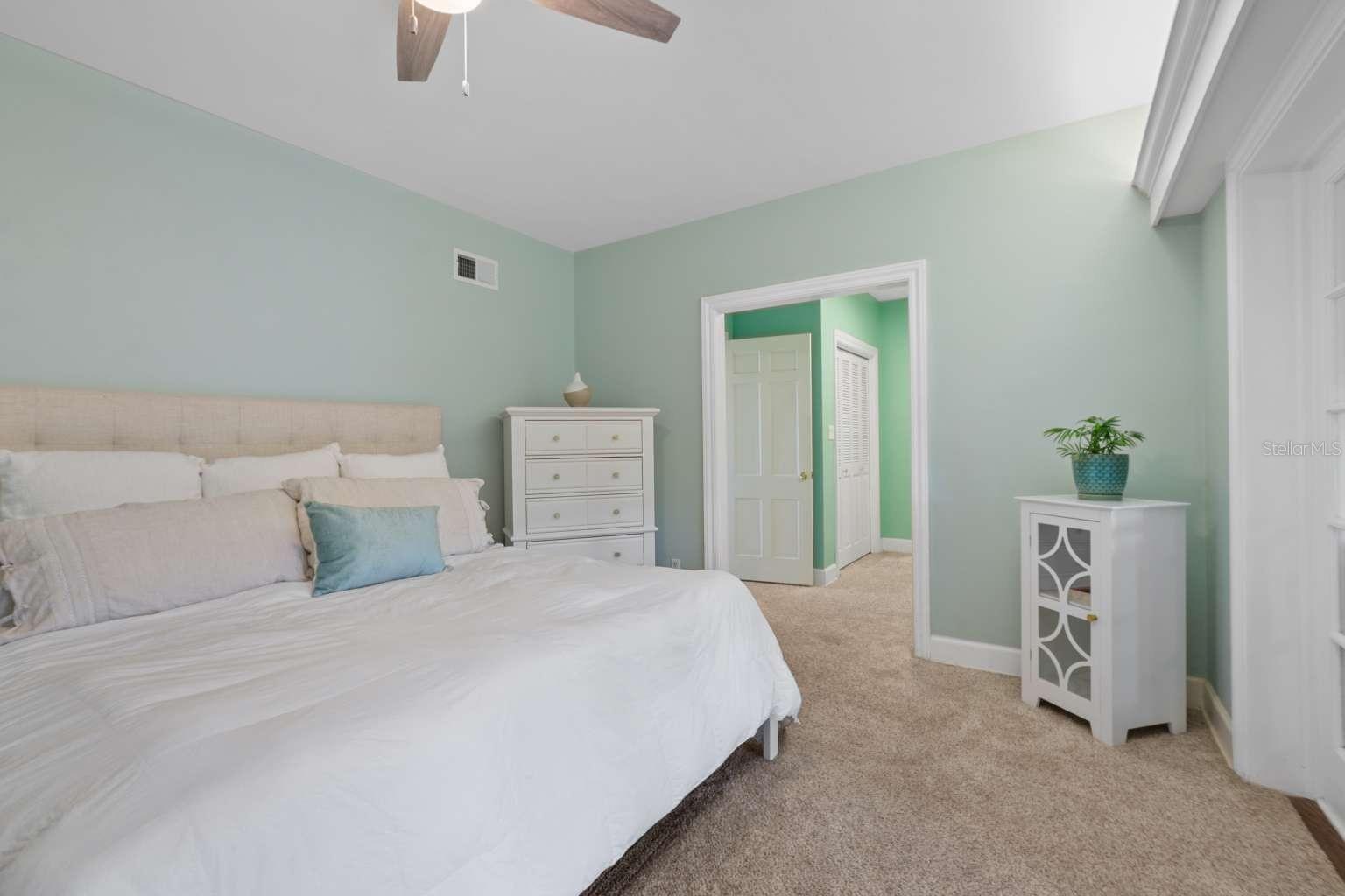 Image 20 of 34 For 5 Peachtree Lane Se