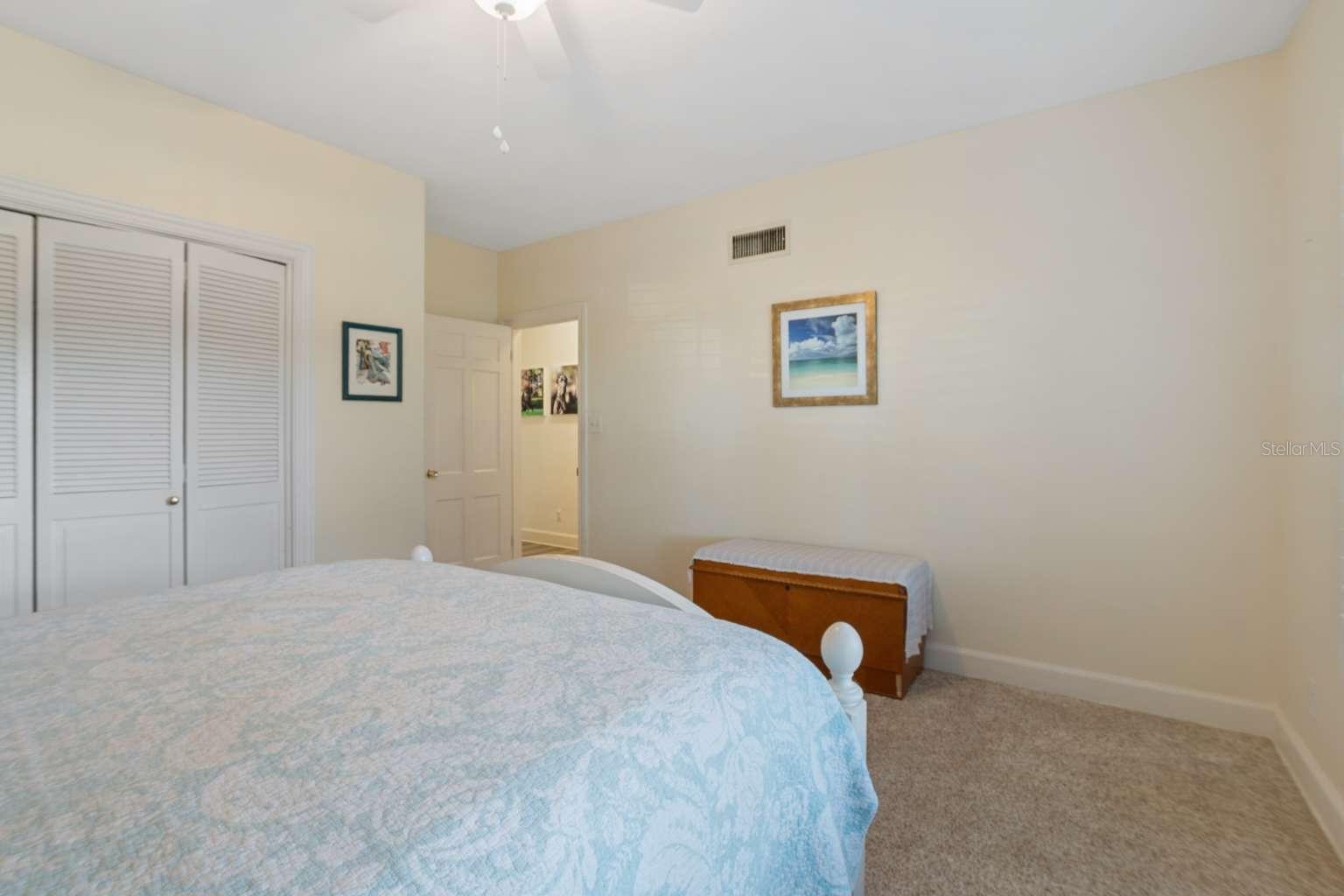 Image 31 of 34 For 5 Peachtree Lane Se