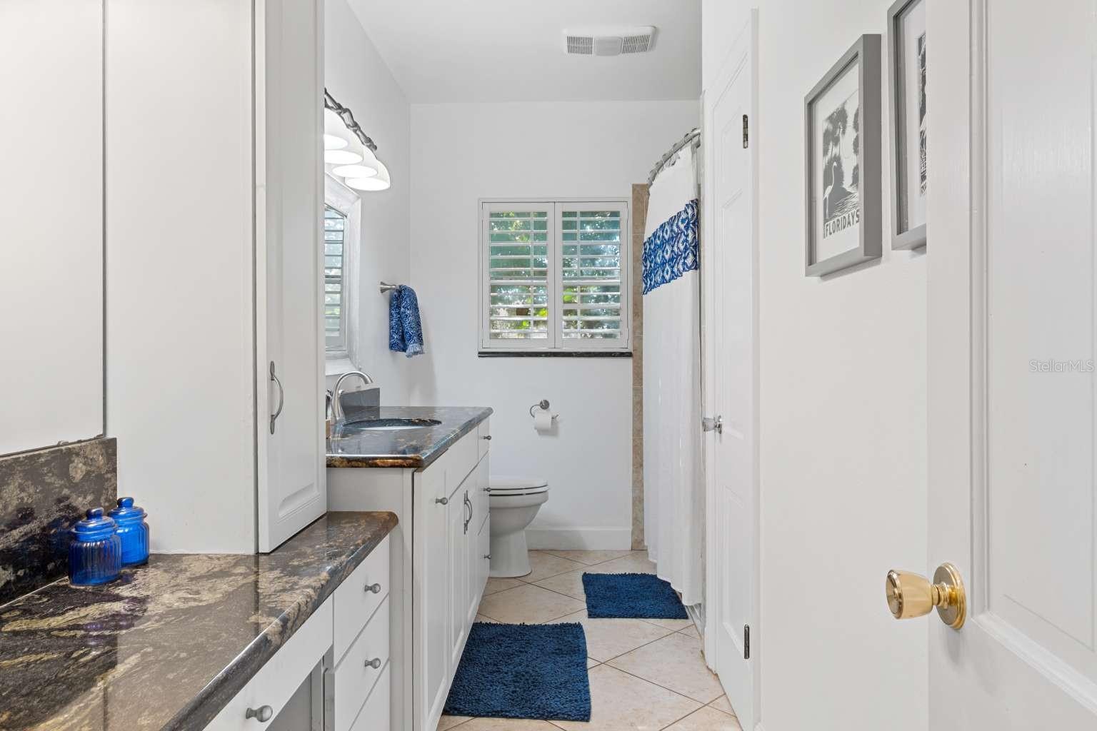 Image 33 of 34 For 5 Peachtree Lane Se