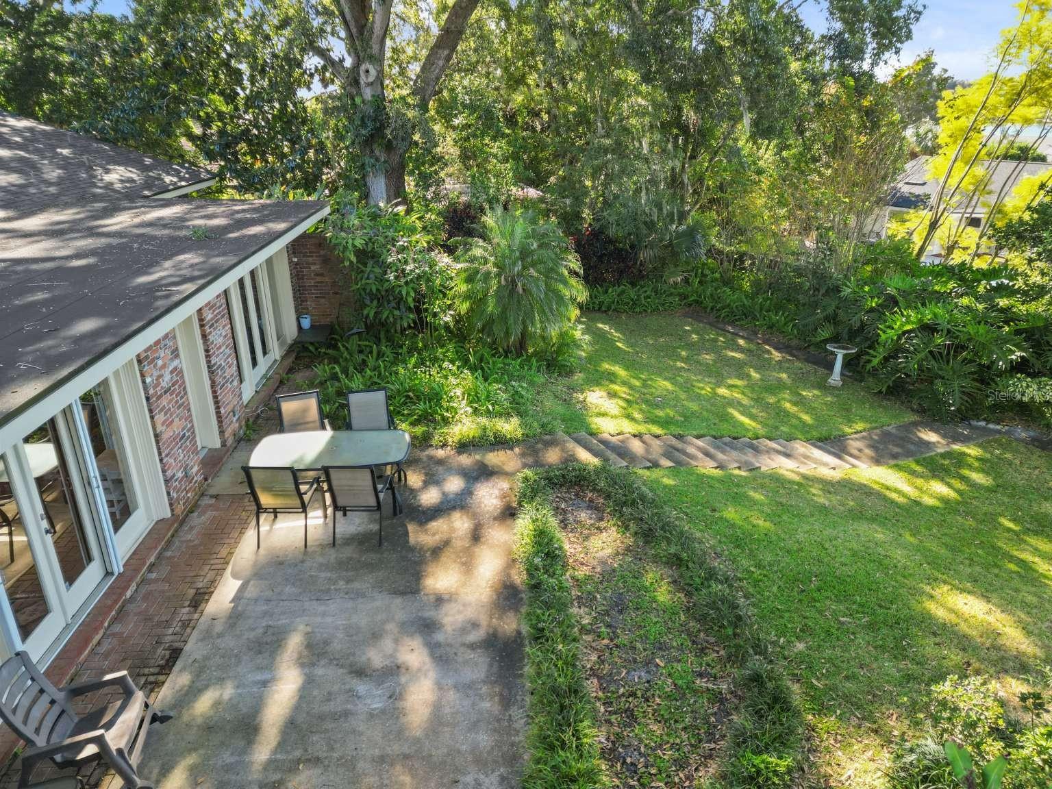 Image 4 of 34 For 5 Peachtree Lane Se