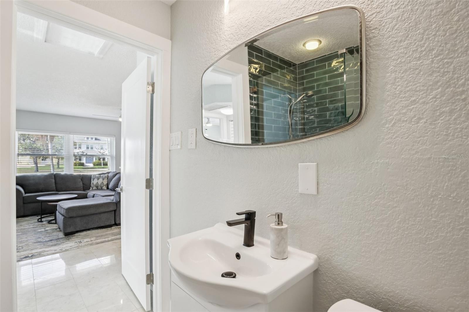 Image 10 of 54 For 5467 Bayou Grande Boulevard Ne