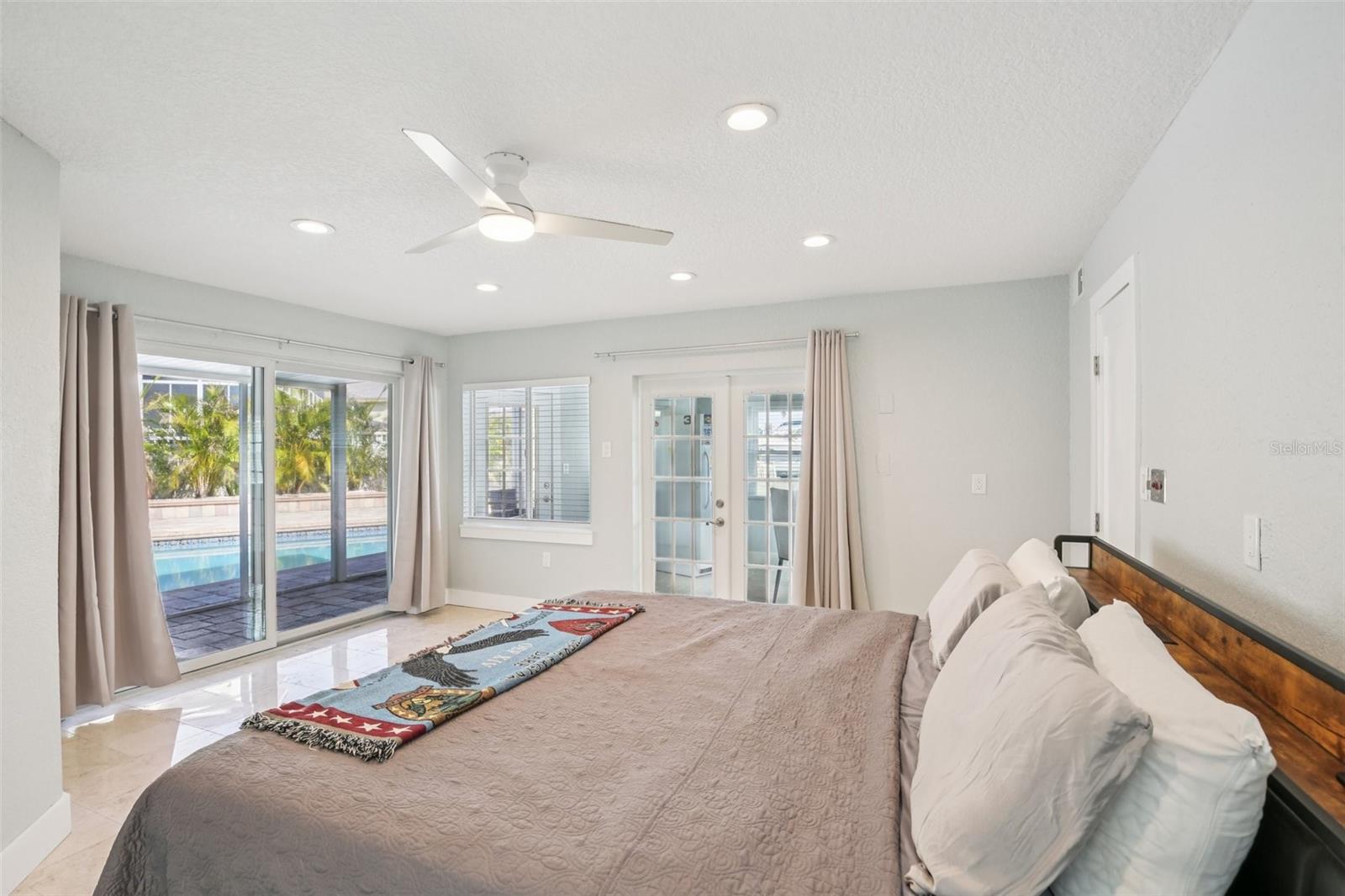 Image 18 of 54 For 5467 Bayou Grande Boulevard Ne