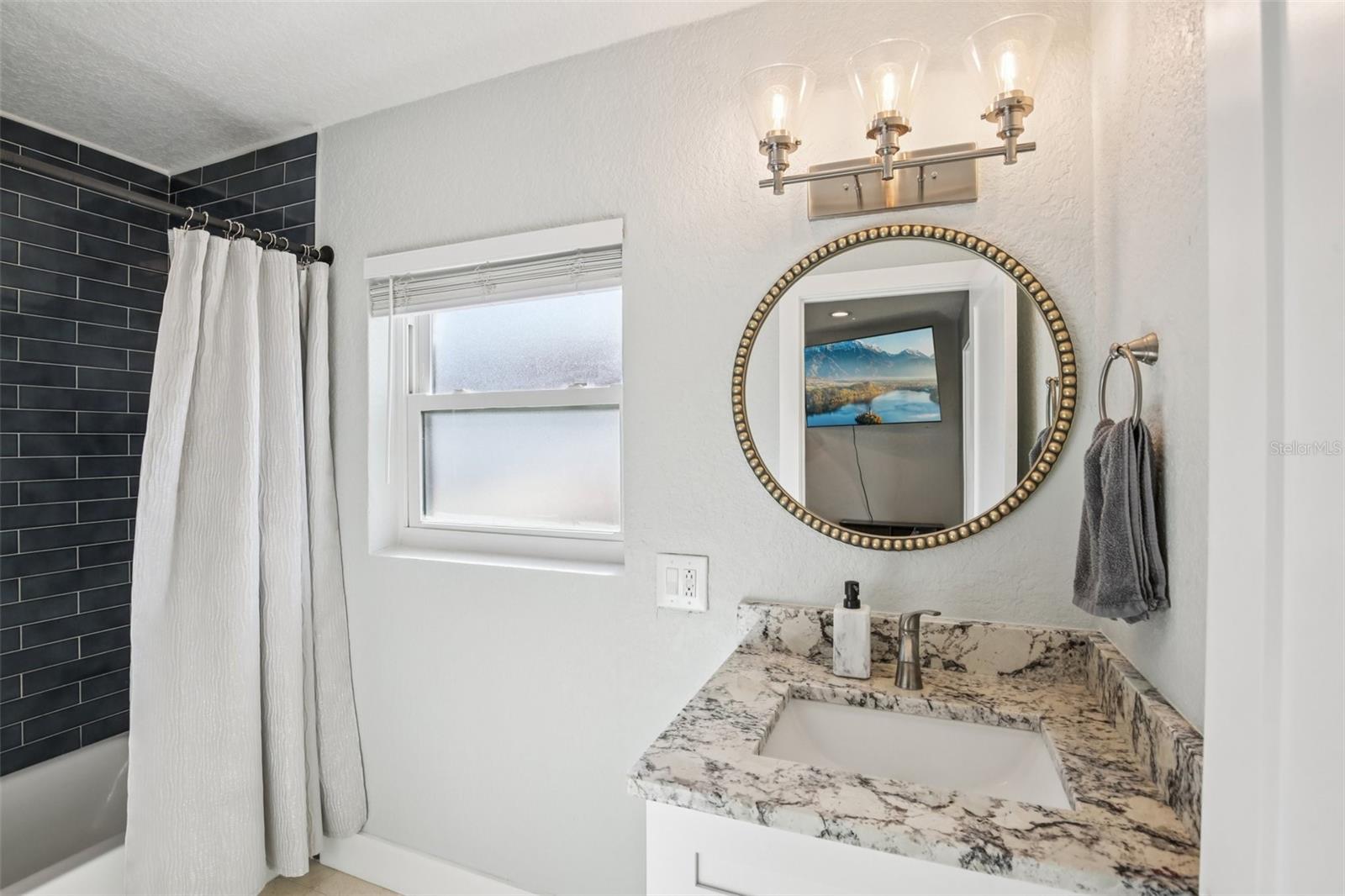 Image 19 of 54 For 5467 Bayou Grande Boulevard Ne