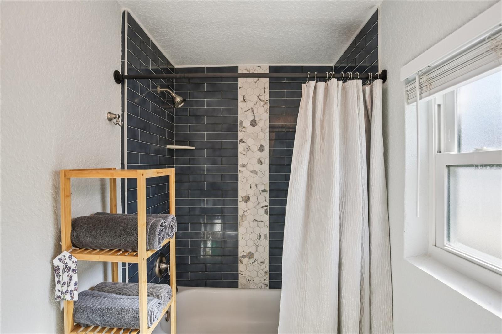 Image 20 of 54 For 5467 Bayou Grande Boulevard Ne