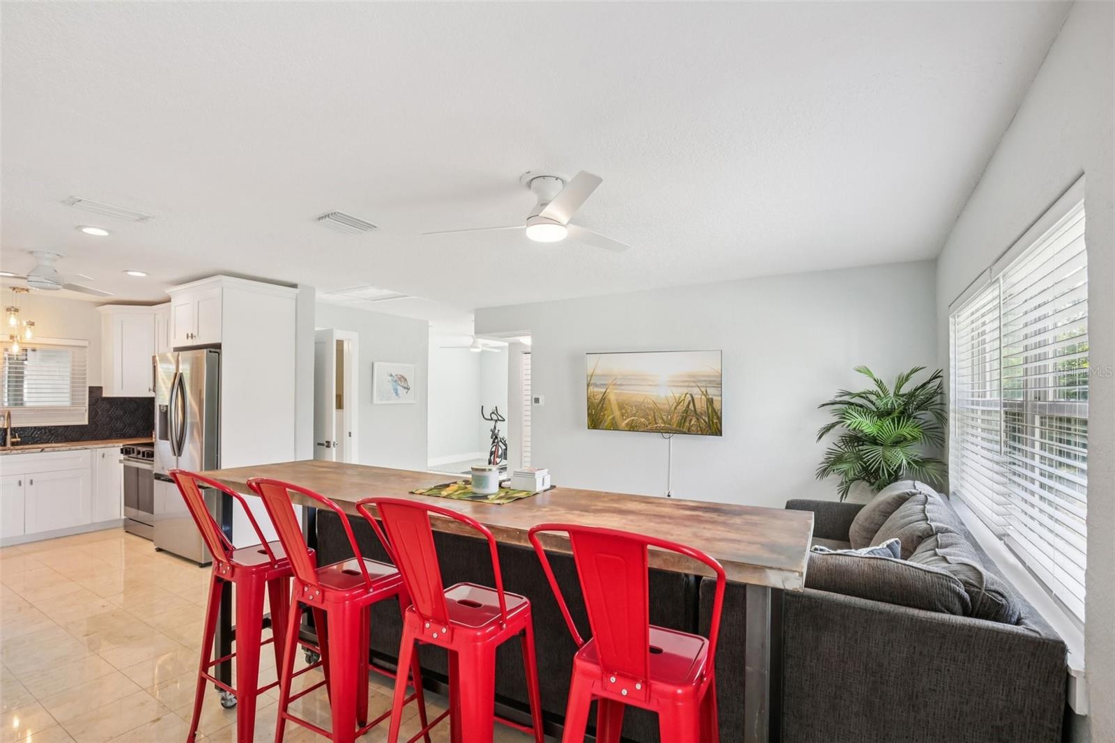 Image 5 of 54 For 5467 Bayou Grande Boulevard Ne