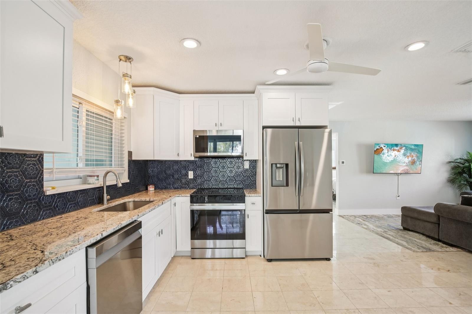 Image 8 of 54 For 5467 Bayou Grande Boulevard Ne