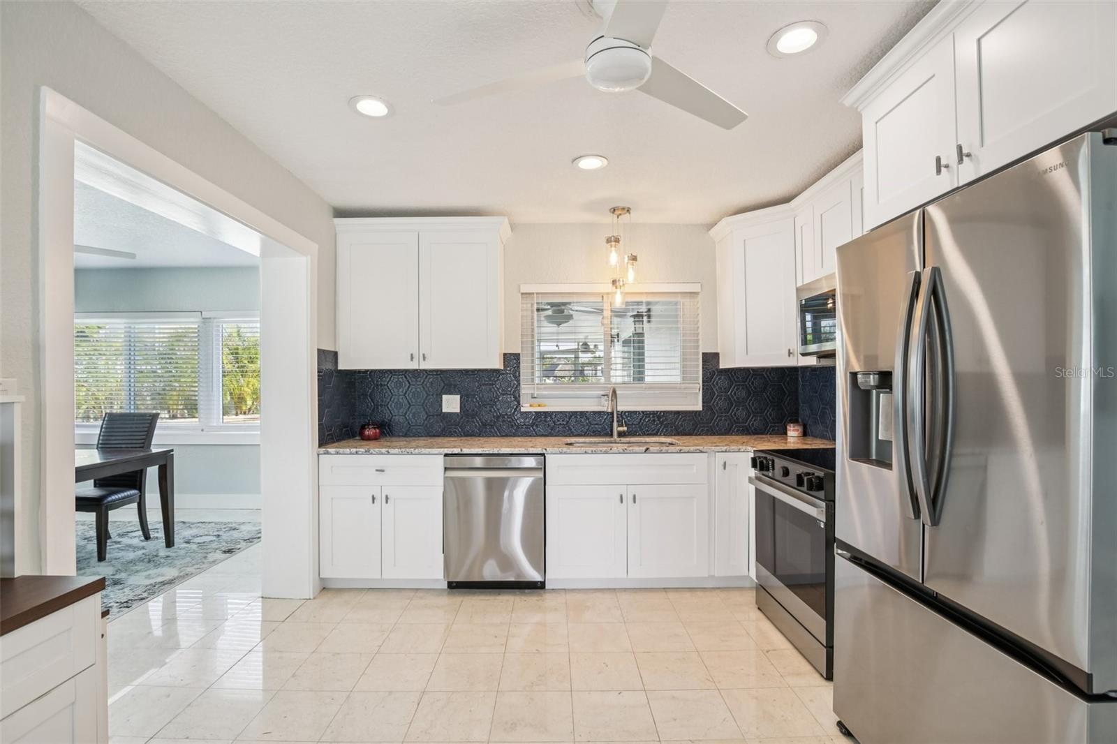 Image 9 of 54 For 5467 Bayou Grande Boulevard Ne