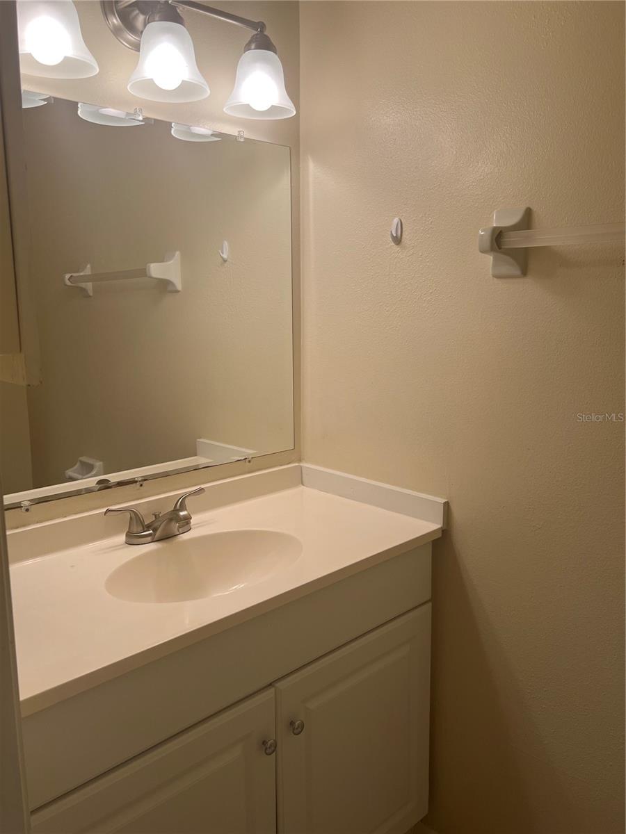 Image 10 of 19 For 1428 Highland Ridge Circle