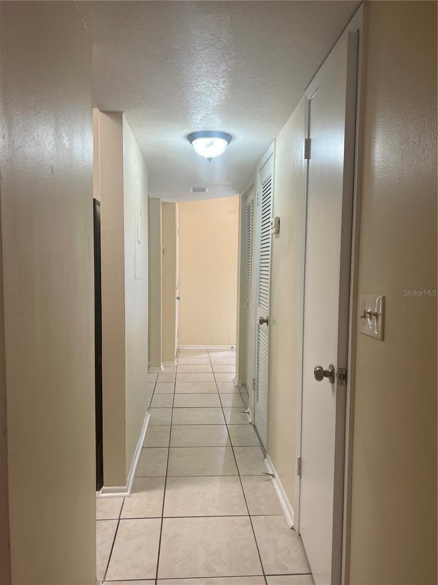 Image 6 of 19 For 1428 Highland Ridge Circle