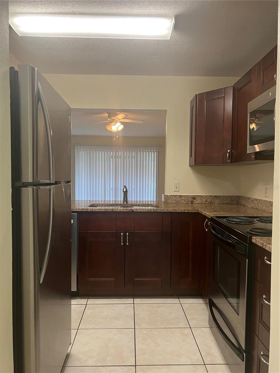 Image 7 of 19 For 1428 Highland Ridge Circle