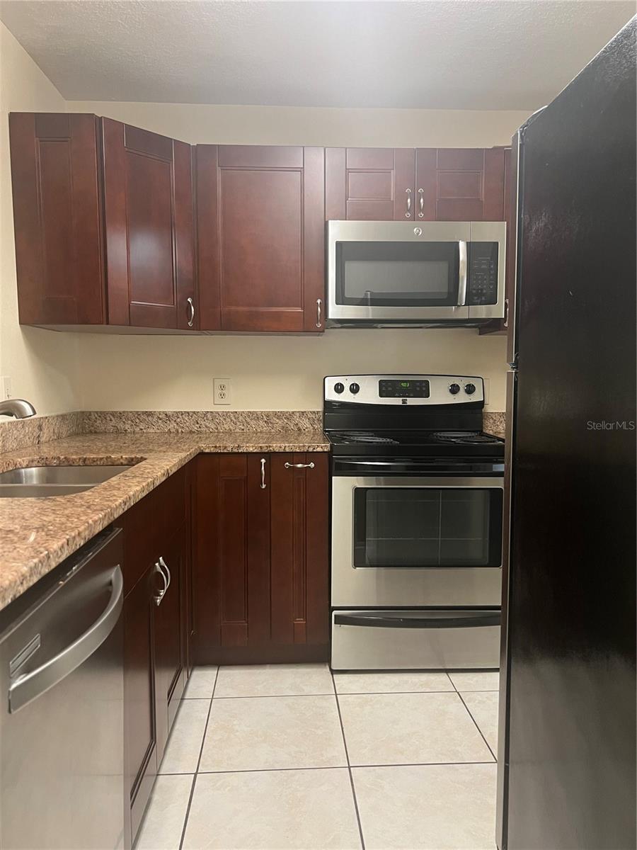 Image 8 of 19 For 1428 Highland Ridge Circle