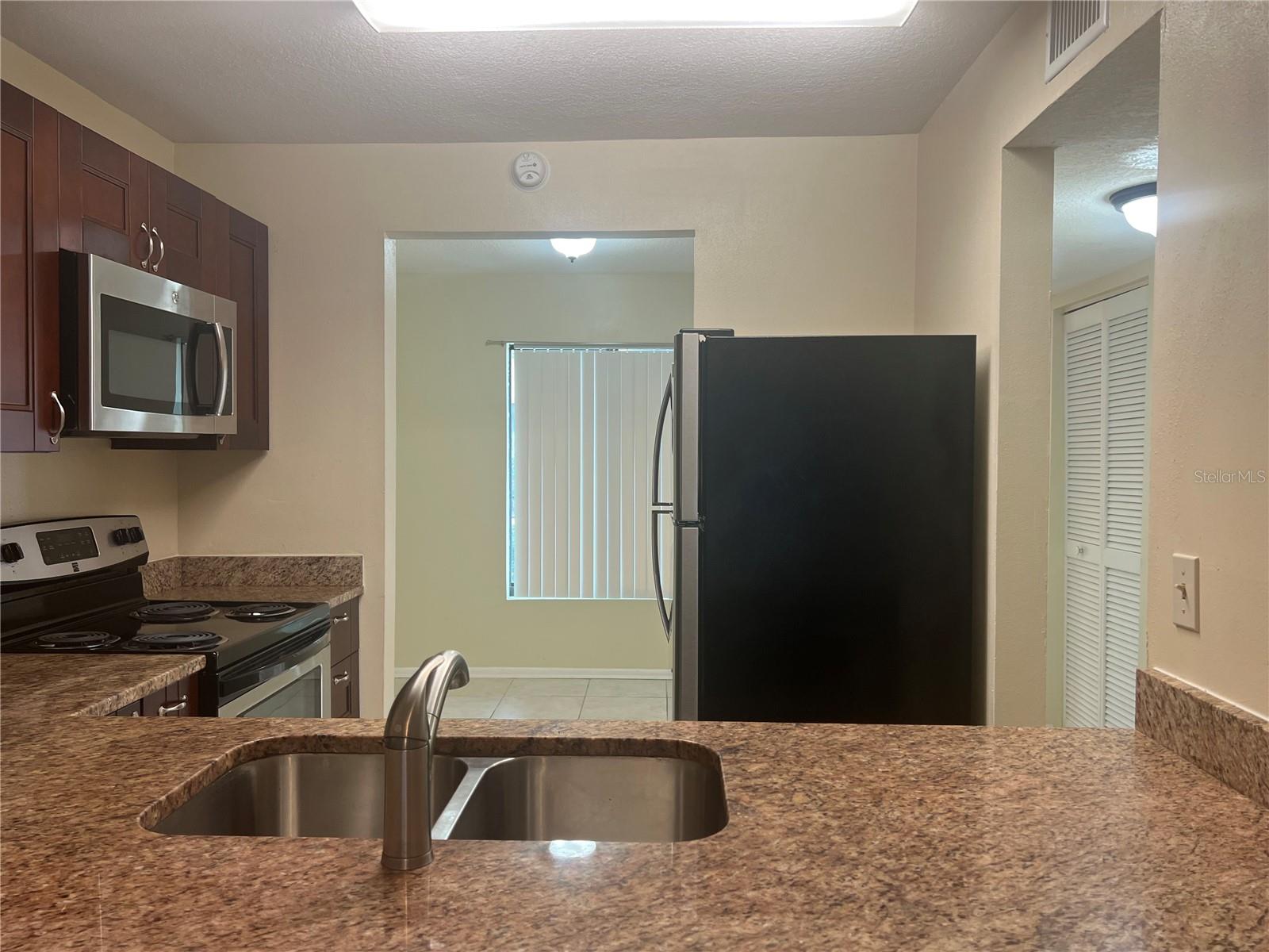 Image 9 of 19 For 1428 Highland Ridge Circle