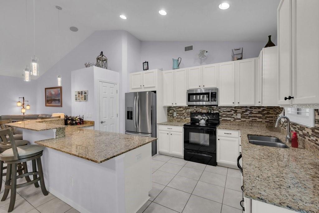 Image 13 of 35 For 12847 24th Street Circle E