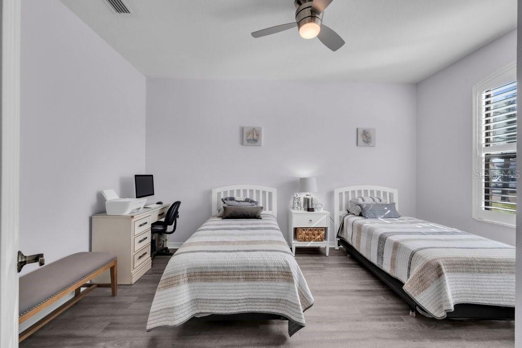 Image 19 of 35 For 12847 24th Street Circle E