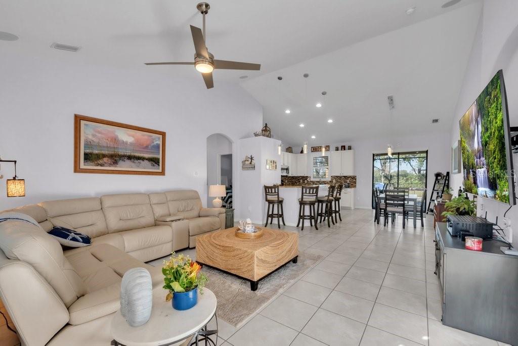 Image 4 of 35 For 12847 24th Street Circle E