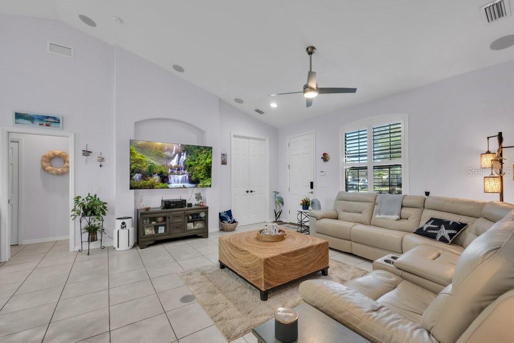 Image 6 of 35 For 12847 24th Street Circle E