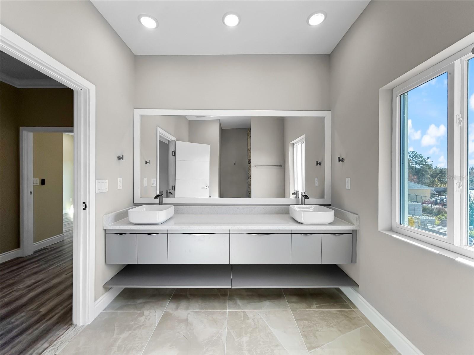 Image 16 of 35 For 1806 Brentwood Court