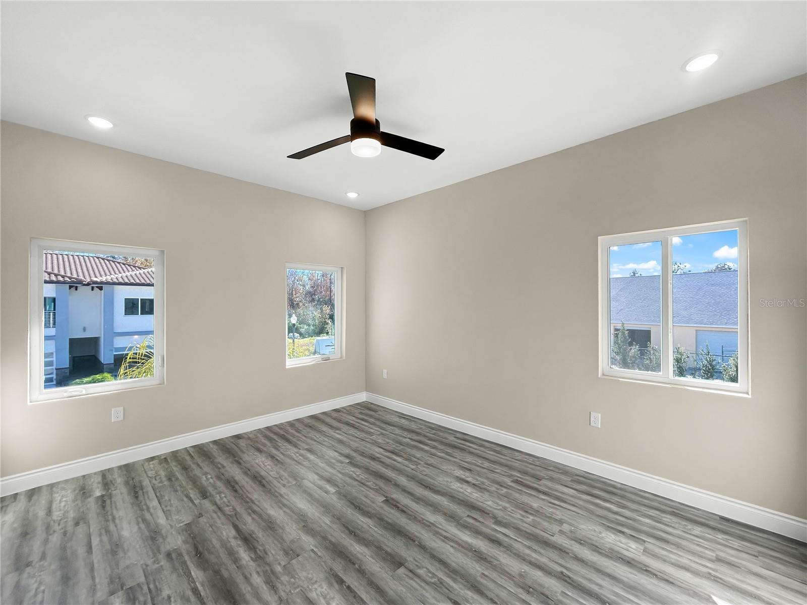 Image 26 of 35 For 1806 Brentwood Court