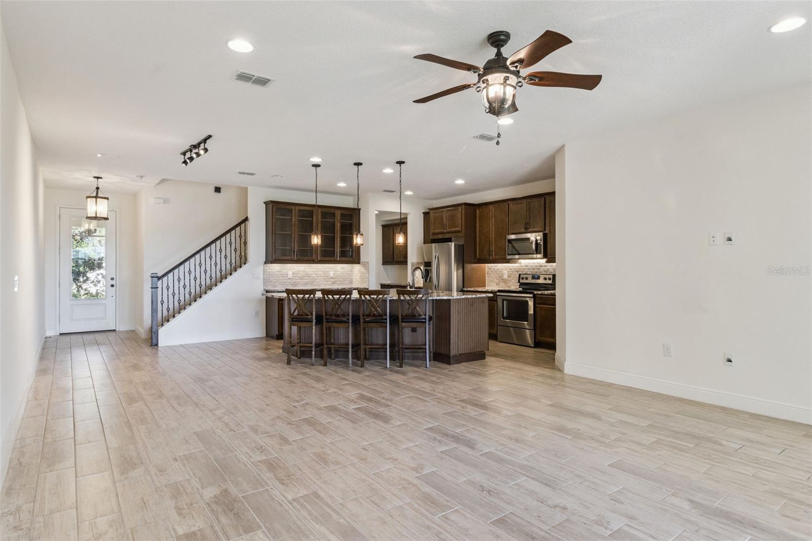 Image 14 of 50 For 9009 Palm Key Avenue