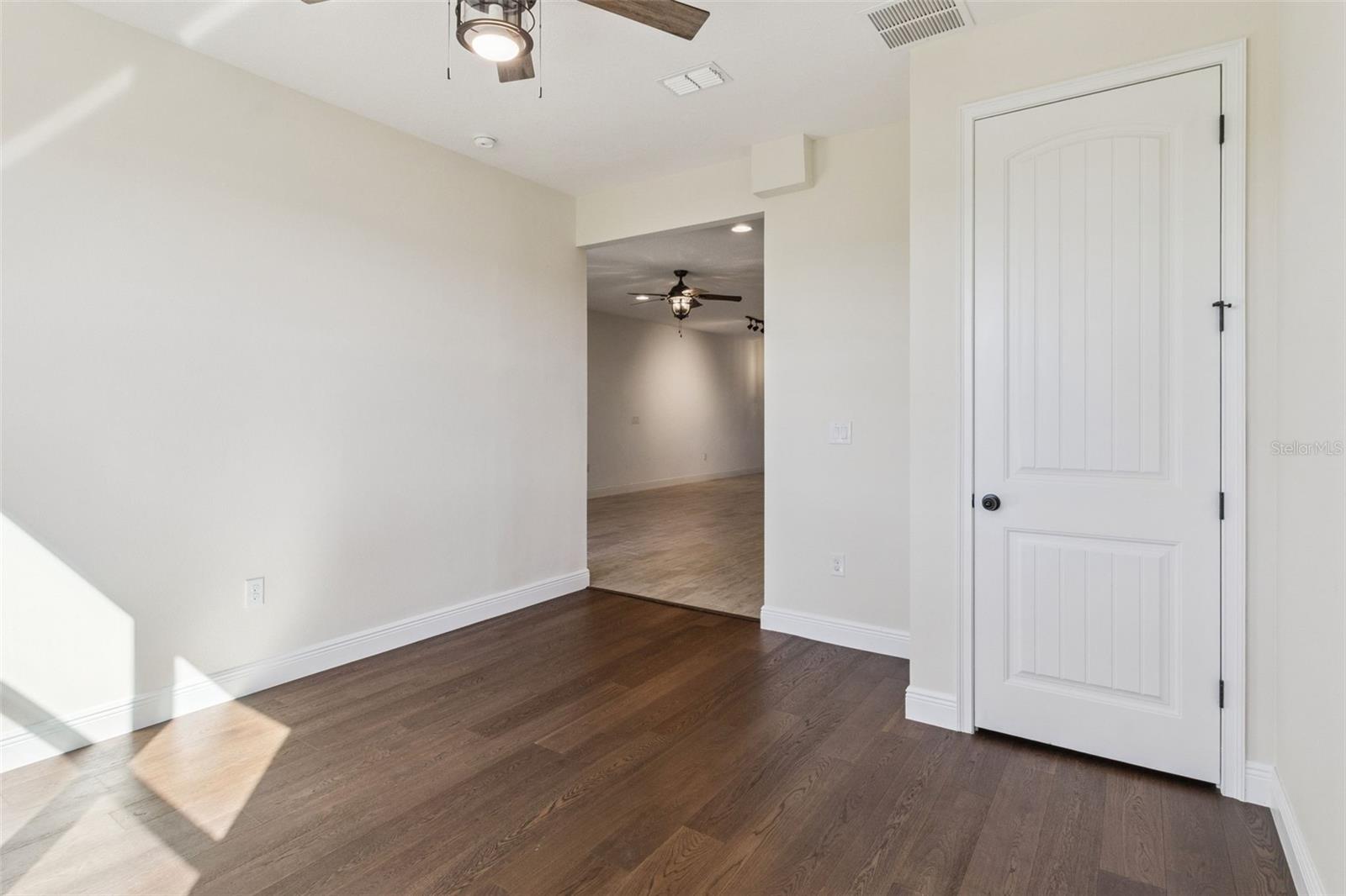 Image 16 of 50 For 9009 Palm Key Avenue